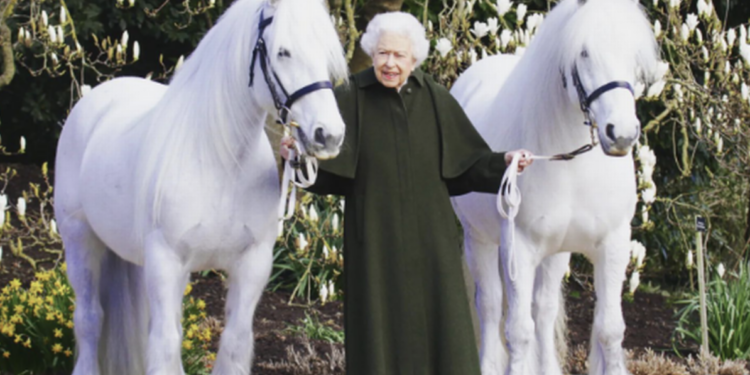 La reina Isabel II celebra su cumpleaños número 96 1 Captura de Pantalla 2022 04 21 a las 17.07.04