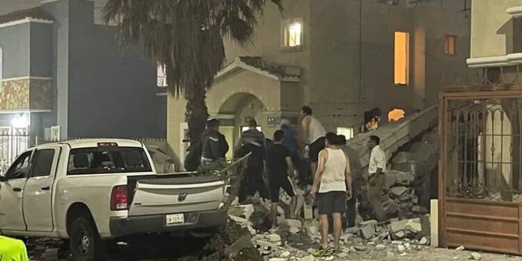 EXPLOTA CASA EN SALTILLO, REPORTAN 2 MUERTOS 1 EXPLOTA CASA EN SALTILLO, REPORTAN 2 MUERTOS