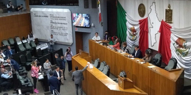 JUEZ PIDE EXPLICACIONES AL CONGRESO SOBRE LA SELECCIÓN DE FISCAL 1 JUEZ PIDE EXPLICACIONES AL CONGRESO SOBRE LA SELECCIÓN DE FISCAL