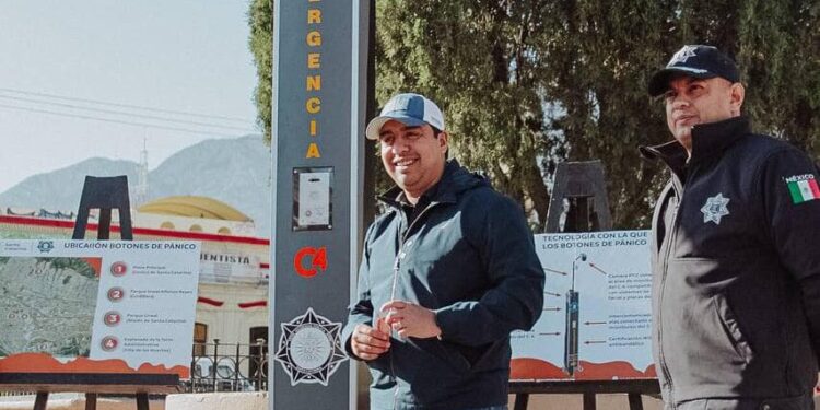 JESUS NAVA ALCALDE DE SANTA CATARINA INSTALA BOTONES DE PÁNICO PARA LA SEGURIDAD DE LOS SANTACATARINENSES