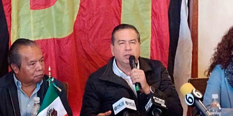 RICARDO MEJÍA EL AS BAJO LA MANGA DEL PT PARA COAHUILA 1 RICARDO MEJÍA EL AS BAJO LA MANGA DEL PT PARA COAHUILA