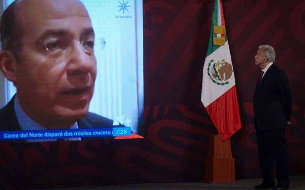 AMLO RETA A CALDERÓN A DEFENDER "ABIERTAMENTE" A GARCÍA LUNA 1 AMLO RETA A CALDERÓN A DEFENDER “ABIERTAMENTE” A GARCÍA LUNA