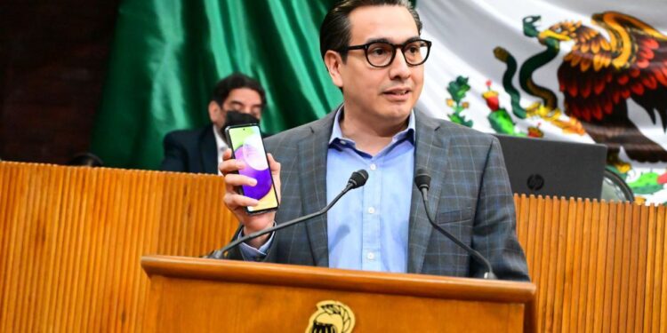 VOTO ELECTRÓNICO OPACA Y ENTORPECE EL TRABAJO LEGISLATIVO: GAONA 1 VOTO ELECTRÓNICO OPACA Y ENTORPECE EL TRABAJO LEGISLATIVO: GAONA