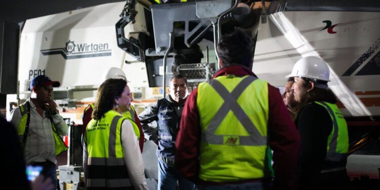 ARRANCA CRISTINA DÍAZ RECONSTRUCCIÓN DE RECONSTRUCCIÓN DE PAVIMENTO EN AVENIDAS DE GUADALUPE