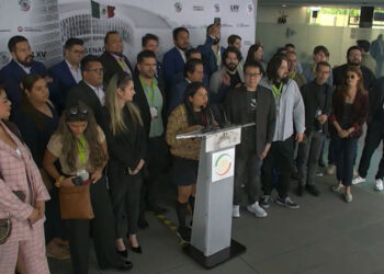 PRESENTA INDIRA KEMPIS PRIMERA INICIATIVA DE LEY HECHA CON CHAT GPT