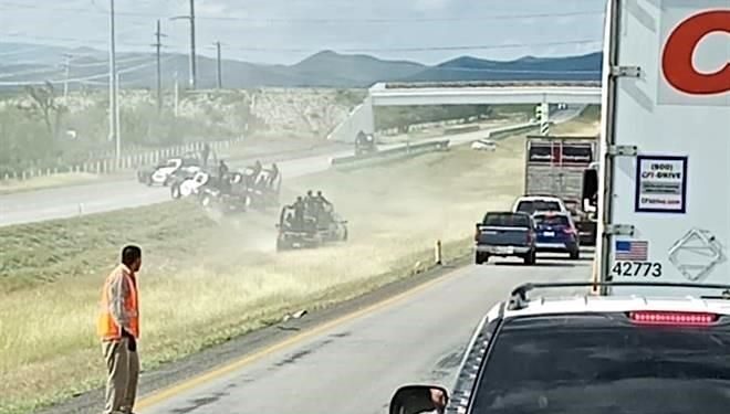 RESPONDE ATAQUE FUERZA CIVIL; HAY 10 SICARIOS MUERTOS 1 RESPONDE ATAQUE FUERZA CIVIL; HAY 10 SICARIOS MUERTOS