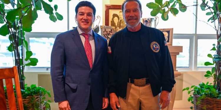 “HASTA NL BABY”: TIENEN SAMUEL Y SCHWARZENEGGER ENCUENTRO 1 “HASTA NL BABY”: TIENEN SAMUEL Y SCHWARZENEGGER ENCUENTRO