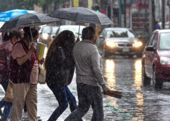 ¡AGUAS! PRONOSTICAN SEMANA DE LLUVIAS EN NL