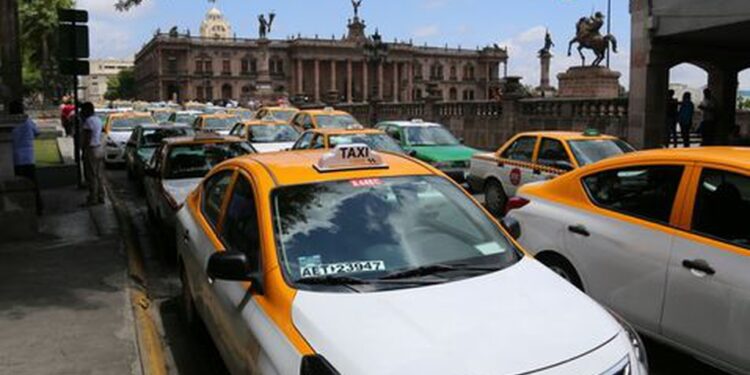 REDUCEN MULTAS A TAXISTAS EN NL 1 REDUCEN MULTAS A TAXISTAS EN NL
