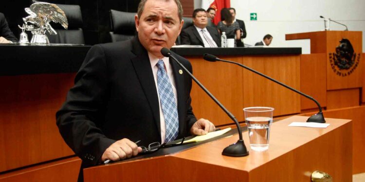 SE BURLA DIPUTADO DE RICARDO O’ FARRILL