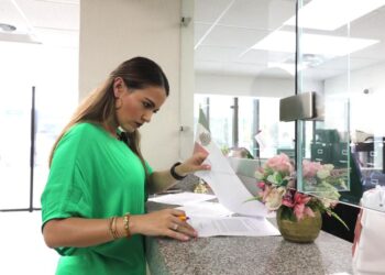 PIDE LORENA PROTEGER A USUARIOS DEL TRANSPORTE ANTE OLA DE CALOR