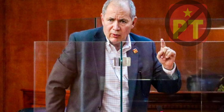 FRENA PT EN BC INTENTO DE IMPONER A BLÁSQUEZ 1 FRENA PT EN BC INTENTO DE IMPONER A BLÁSQUEZ