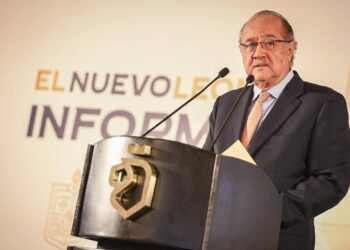 RECHAZA NAVARRO QUE SCJN ORDENE PUBLICAR DECRETOS