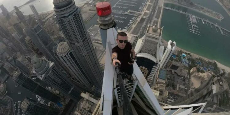 MUERE INFLUENCER DE RASCACIELOS AL CAER DEL PISO 68 1 MUERE INFLUENCER DE RASCACIELOS AL CAER DEL PISO 68