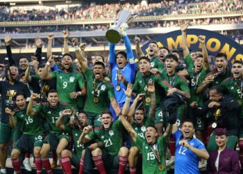 MÉXICO CAMPEÓN Y JIMMY SE QUEDA