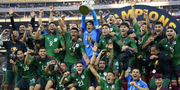 MÉXICO CAMPEÓN Y JIMMY SE QUEDA 1 MÉXICO CAMPEÓN Y JIMMY SE QUEDA