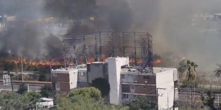 INCENDIO EN RÍO SANTA CATARINA
