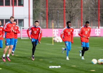 FC BAYERN EN LA RECTA FINAL DE PREPARATIVOS PARA UN ELECTRIZANTE DEBUT EN LA BUNDESLIGA: ¡EL CAMPEÓN SE PONE EN MARCHA!