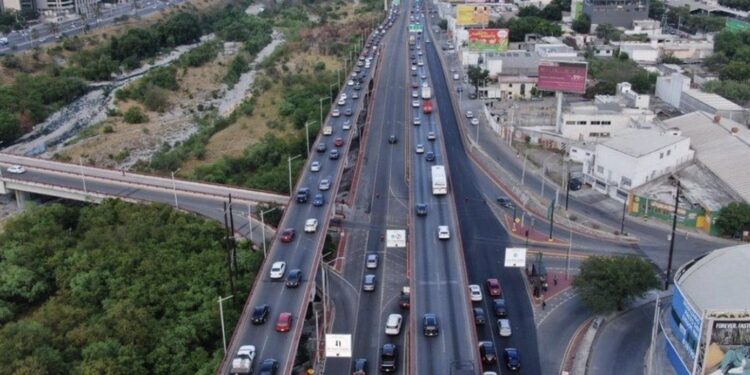 PROYECTAN SEGUNDO PISO EN MORONES 1 PROYECTAN SEGUNDO PISO EN MORONES