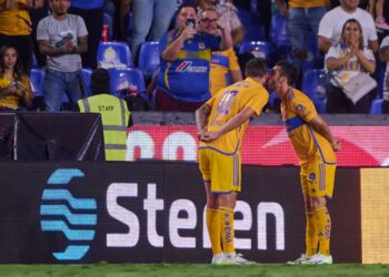 REMONTADA CON TODO Y BESO 