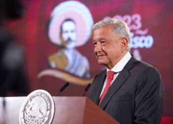 AMLO RESALTA UN AUMENTO DE 14 VECES EN LA INVERSIÓN DE PROGRAMAS SOCIALES PARA JÓVENES 2 AMLO RESALTA UN AUMENTO DE 14 VECES EN LA INVERSIÓN DE PROGRAMAS SOCIALES PARA JÓVENES