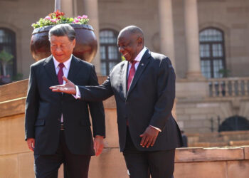 LÍDERES DE SUDÁFRICA Y CHINA ABOGAN POR EL DIÁLOGO ENTRE RUSIA Y UCRANIA PARA RESOLVER LA GUERRA