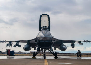 ESTADOS UNIDOS ENTRENARÁ A PILOTOS UCRANIANOS EN CAZAS F-16 PARA EL CONFLICTO CON RUSIA