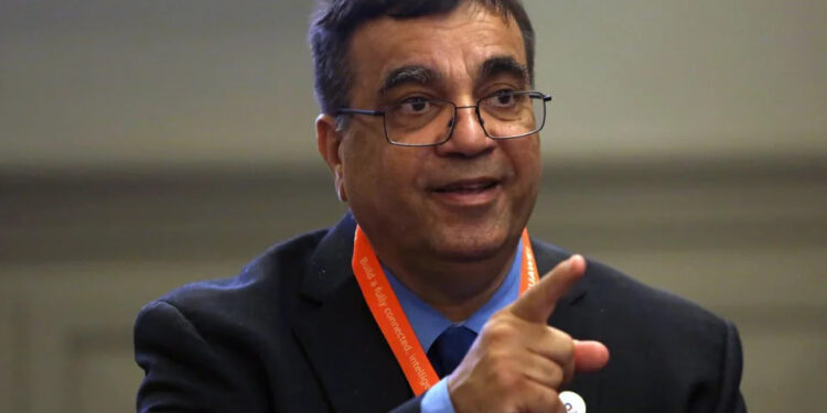 CRECIMIENTO EXPONENCIAL DE LA INTELIGENCIA ARTIFICIAL EN TI: PERSPECTIVAS PARA AMÉRICA LATINA Y EL CARIBE 1 CRECIMIENTO EXPONENCIAL DE LA INTELIGENCIA ARTIFICIAL EN TI: PERSPECTIVAS PARA AMÉRICA LATINA Y EL CARIBE