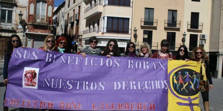 COLECTIVO ROSA LUXEMBURGO PROMUEVE REDUCCIÓN DE JORNADA LABORAL EN MERCADO SAN PANCHO 1 COLECTIVO ROSA LUXEMBURGO PROMUEVE REDUCCIÓN DE JORNADA LABORAL EN MERCADO SAN PANCHO