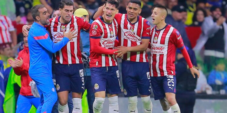 CHIVAS REINADO INDISCUTIBLE EN LA LIGA MX 2023: TIGRES TRAS SUS HUELLAS Y CRUZ AZUL EN EL ABISMO 1 CHIVAS REINADO INDISCUTIBLE EN LA LIGA MX 2023: TIGRES TRAS SUS HUELLAS Y CRUZ AZUL EN EL ABISMO