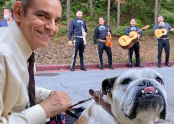 EUGENIO DERBEZ DESGARRADO POR LA PARTIDA DE FIONA: “ROTO POR DENTRO” Y EN BUSCA DE RESIGNACIÓN