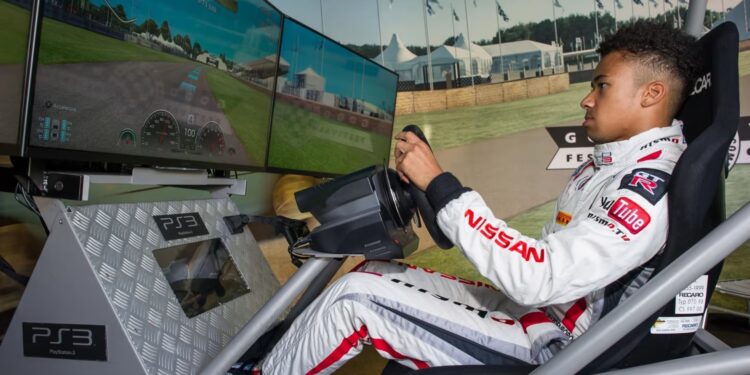 HISTORIA INSPIRADORA DE UN GAMER QUE ACABÓ REINANDO EN LAS PISTAS DE CARRERAS: EL ASCENSO METEÓRICO DE JANN MARDENBOROUGH  1 HISTORIA INSPIRADORA DE UN GAMER QUE ACABÓ REINANDO EN LAS PISTAS DE CARRERAS: EL ASCENSO METEÓRICO DE JANN MARDENBOROUGH
