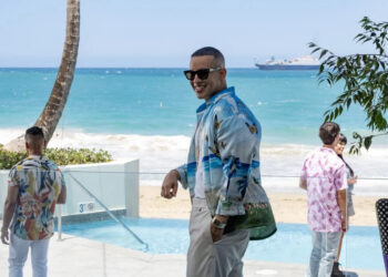 DADDY YANKEE SE LANZA COMO PRODUCTOR TELEVISIVO EN LA SERIE DE NETFLIX “NEÓN”
