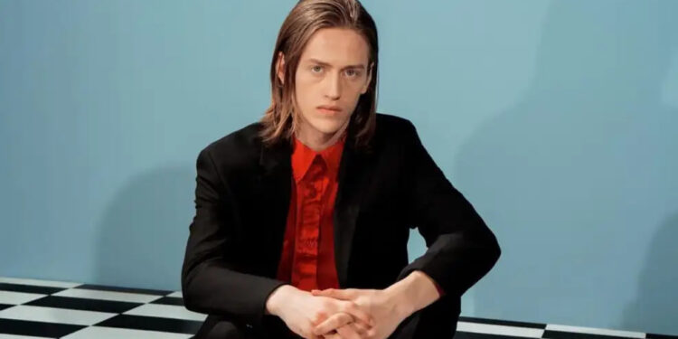 ACTOR DE WEDNESDAY HA SIDO ELIMINADO DE LA SEGUNDA TEMPORADA TRAS ACUSACIONES DE AGRESIÓN SEXUAL 1 ACTOR DE WEDNESDAY HA SIDO ELIMINADO DE LA SEGUNDA TEMPORADA TRAS ACUSACIONES DE AGRESIÓN SEXUAL