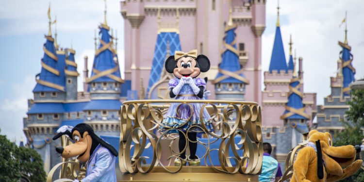 EL CARRUSEL DEL PROGRESO DE DISNEY: UN VISTAZO AL PASADO Y AL FUTURO