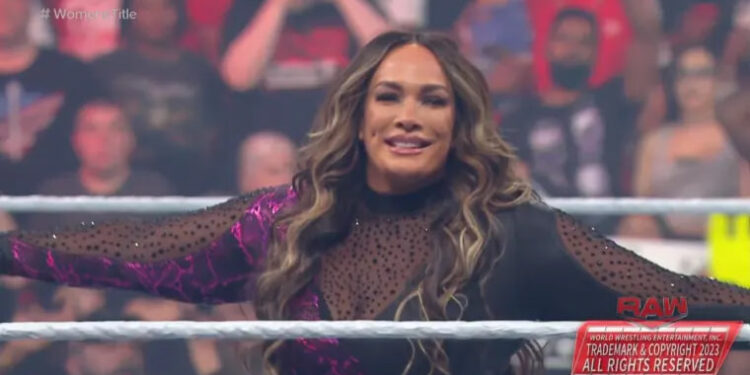 NIA JAX VUELVE A WWE CON UN IMPACTANTE ATAQUE A RHEA RIPLEY 1 NIA JAX VUELVE A WWE CON UN IMPACTANTE ATAQUE A RHEA RIPLEY