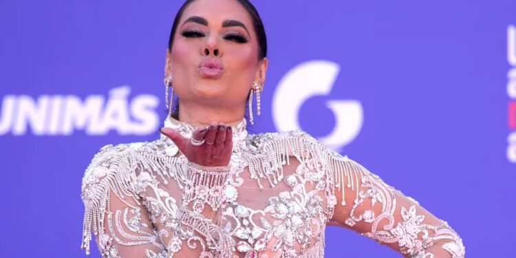 FAMOSAS MEXICANAS VINCULADAS A PERSONAJES DEL NARCOTRÁFICO SEGÚN EL NUEVO LIBRO LAS SEÑORAS DEL NARCO 1 GOOGLE CHROME MÉXICO REVELA UN INTRIGANTE ENIGMA DE TAYLOR SWIFT: 1989 (TAYLOR’S VERSION)