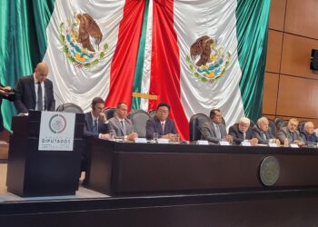 ¡OVNIS EN EL CONGRESO DE MÉXICO! TESTIMONIOS IMPACTANTES DE CIENTÍFICOS Y PILOTOS REVELAN EXPERIENCIAS CON “FENÓMENOS ANÓMALOS”