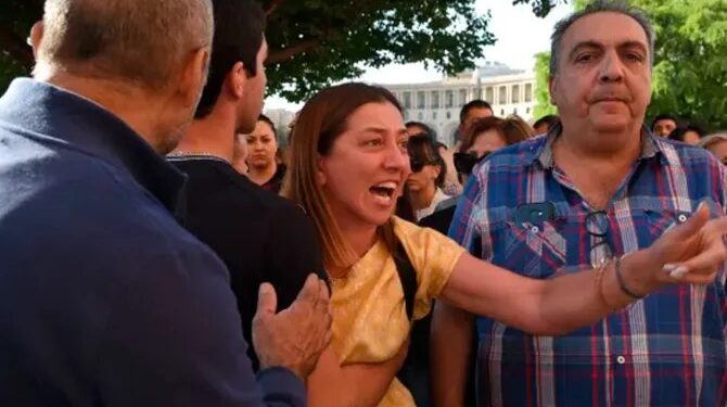 ALTO AL FUEGO EN NAGORNO KARABAJ TRAS RENDICIÓN ARMENIA ANTE AZERBAIYÁN: UN DRÁSTICO CAMBIO EN EL CONFLICTO 1 ALTO AL FUEGO EN NAGORNO KARABAJ TRAS RENDICIÓN ARMENIA ANTE AZERBAIYÁN: UN DRÁSTICO CAMBIO EN EL CONFLICTO