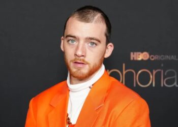 TRÁGICA PARTIDA DEL ACTOR DE “EUPHORIA”, ANGUS CLOUD: UNA SOBREDOSIS ACCIDENTAL COBRA SU VIDA