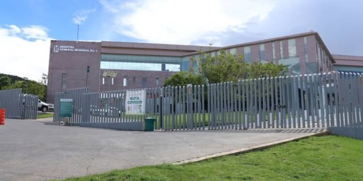 RÉCORD HISTÓRICO EN TRASPLANTES DE CÓRNEA EN MICHOACÁN: 8 PROCEDIMIENTOS EN UN SOLO DÍA 1 RÉCORD HISTÓRICO EN TRASPLANTES DE CÓRNEA EN MICHOACÁN: 8 PROCEDIMIENTOS EN UN SOLO DÍA