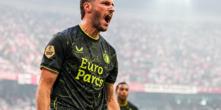 SANTIAGO GIMÉNEZ BRILLA EN EL CLÁSICO NEERLANDÉS: UN HÉROE MEXICANO RUGE EN EUROPA