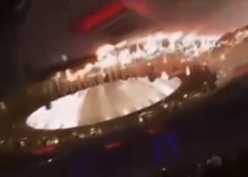 TRAGEDIA EN IRÁK: INCENDIO EN BODA DEJA UNA ESTAMPIDA DE MUERTE Y DOLOR