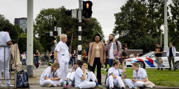 TRAGEDIA EN ROTTERDAM: MÚLTIPLES VÍCTIMAS TRAS DESPIADADOS TIROTEOS 1 TRAGEDIA EN ROTTERDAM: MÚLTIPLES VÍCTIMAS TRAS DESPIADADOS TIROTEOS