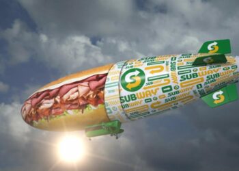 ¡SUBWAY REVOLUCIONA EL CIELO DE EE.UU. CON UN DIRIGIBLE GIGANTE DE 54 METROS!