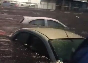¡TORRENCIAL TORMENTA PROVOCA CAOS Y DEVASTACIÓN EN LA METRÓPOLI!Experto de la UdeG Advierte: Urbanización Excesiva, la Causa de Estragos en el Sur