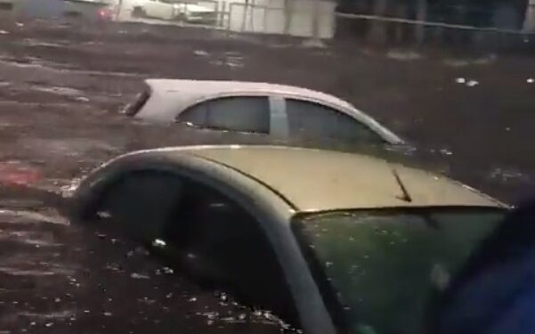 ¡TORRENCIAL TORMENTA PROVOCA CAOS Y DEVASTACIÓN EN LA METRÓPOLI!Experto de la UdeG Advierte: Urbanización Excesiva, la Causa de Estragos en el Sur