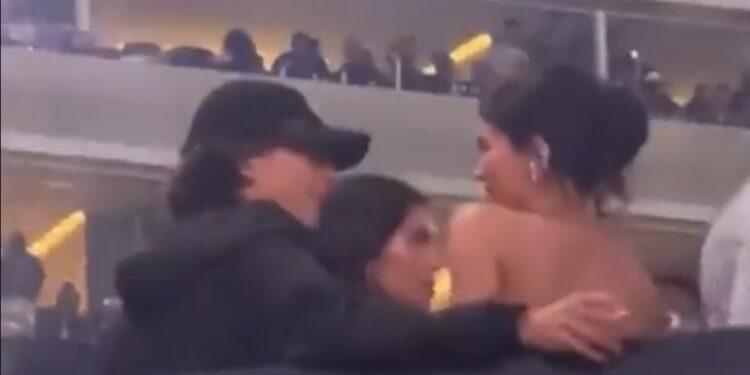 ROMANCE AL DESCUBIERTO: KYLIE JENNER Y TIMOTHÉE CHALAMET SE BESAN APASIONADAMENTE EN EL ESPECTÁCULO DE BEYONCÉ