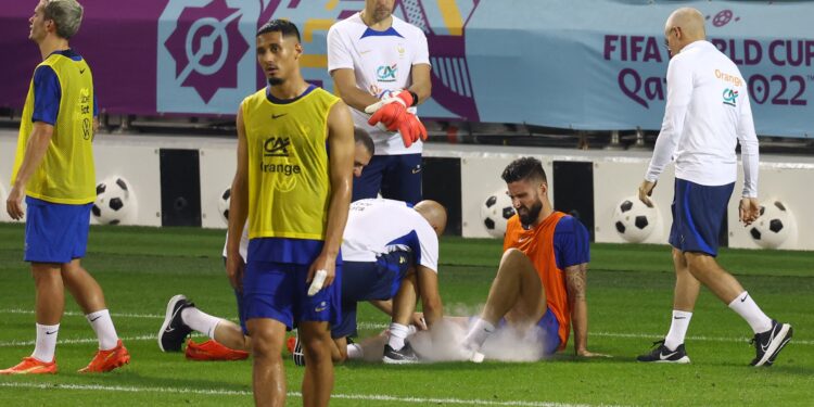 OLIVIER GIROUD SE RETIRA CON LÁGRIMAS EN LA UEFA EURO 2024: UN GOLPE PARA FRANCIA Y EL MILAN 1 OLIVIER GIROUD SE RETIRA CON LÁGRIMAS EN LA UEFA EURO 2024: UN GOLPE PARA FRANCIA Y EL MILAN