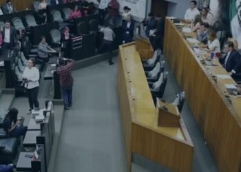 TIENE CADEREYTA ‘CUATE’ EN CONGRESO